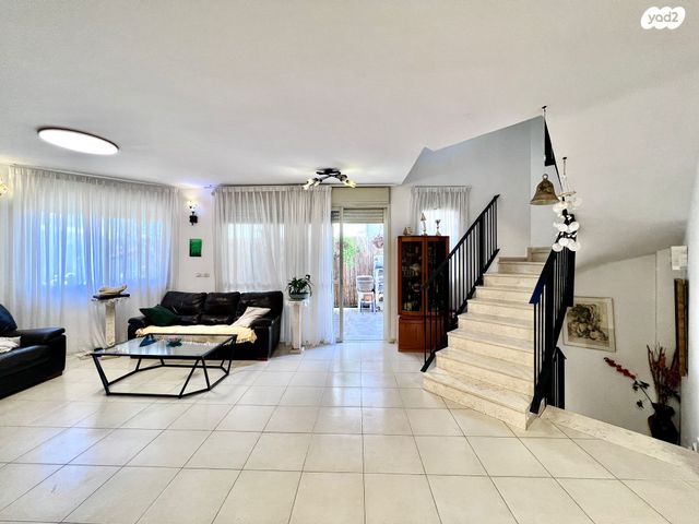 בית פרטי/ קוטג', עמק חפר, צפון מזרח מרכז העיר, נתניה