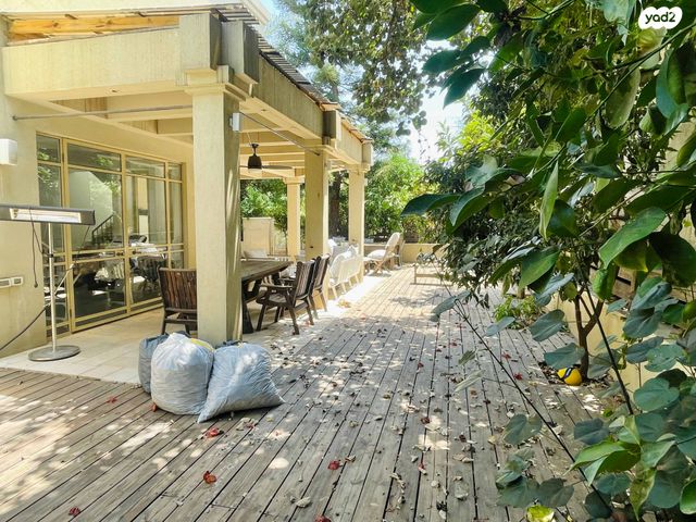 בית פרטי/ קוטג', יקינטון, מתחם 19 - 20 (מתחם הפרחים), הוד השרון