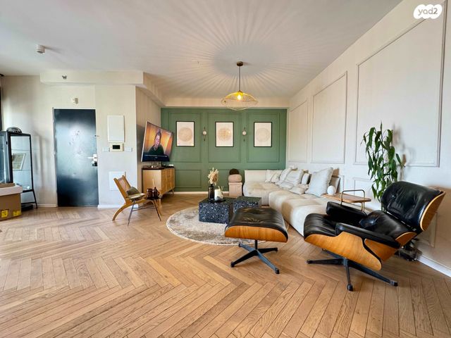 גג/ פנטהאוז, יגאל אלון, מרכז, הרצליה