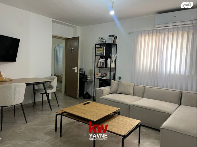 דירה, הרב בוכריס, נאות אשכול, יבנה