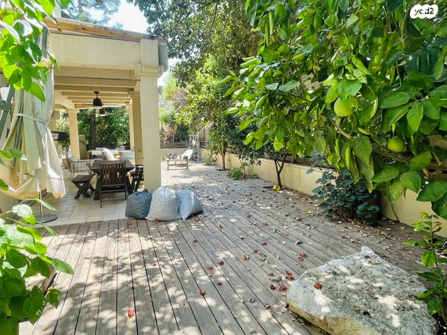 בית פרטי/ קוטג', יקינטון, מתחם 19 - 20 (מתחם הפרחים), הוד השרון