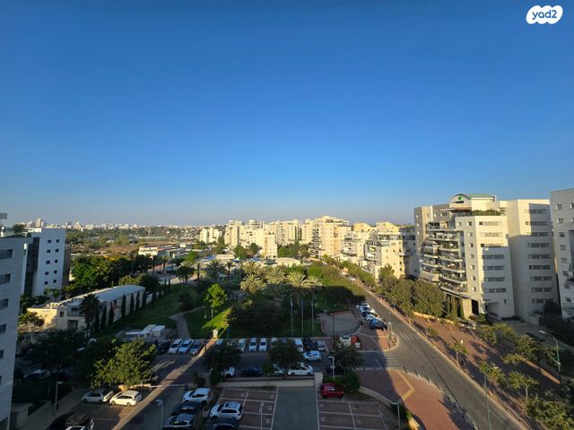 גג/ פנטהאוז, הרב זבולון גרז 1, רחובות הצעירה, רחובות