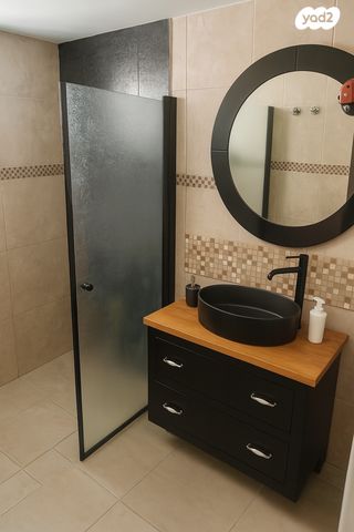 דירה, בן יהודה, חיפה