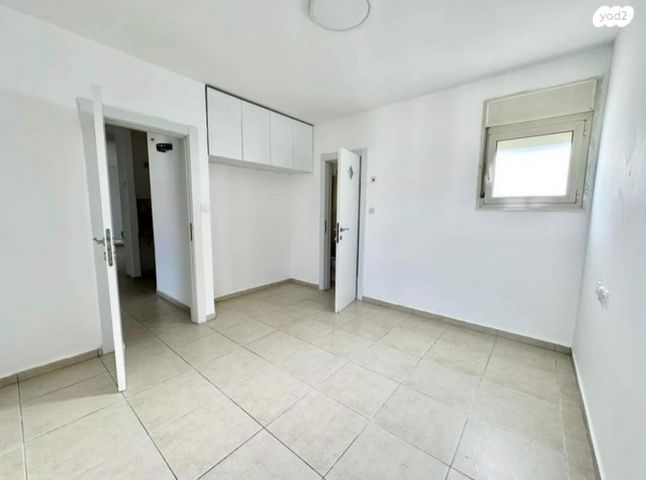 דירה, הרב מכלוף יאנה 3, משכנות זבולון, נתניה