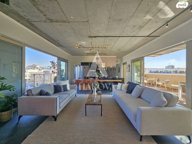 גג/ פנטהאוז, אלעזר בן עזריה, צפון יפו, המושבה האמריקאית-גרמנית, תל אביב יפו