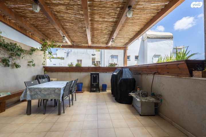 דירה, כפר סבא