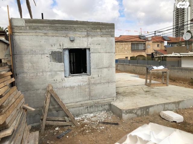 מגרשים, שלום עליכם, שכונה ב', באר שבע