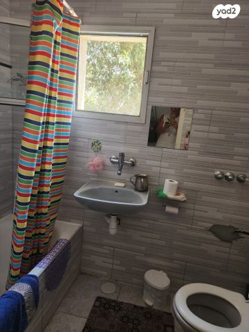 דירה, השקדים, מרכז העיר, סביניה, הוותיקה, קרית ביאליק