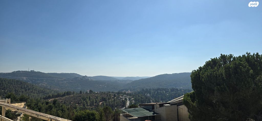 דירה, הרב יצחק חי טייב, הר נוף, ירושלים