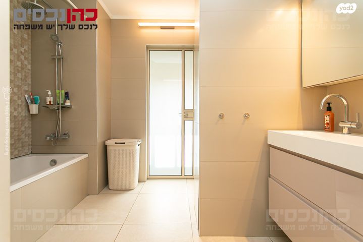 גג/ פנטהאוז, א.ד. גורדון, רמות רמז, חיפה