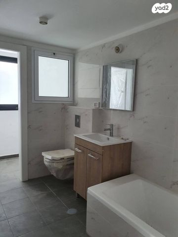 דירה, יחיאל צ'לנוב, תקומה / קרית חזני, פתח תקווה