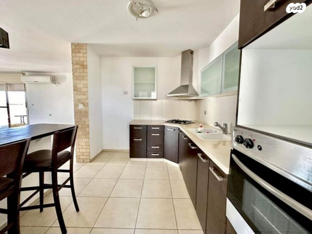 דירה, הרב מכלוף יאנה 3, משכנות זבולון, נתניה