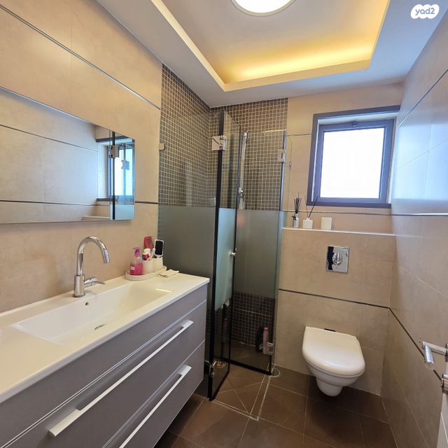 דו משפחתי, דן, גני מנחם, באר יעקב