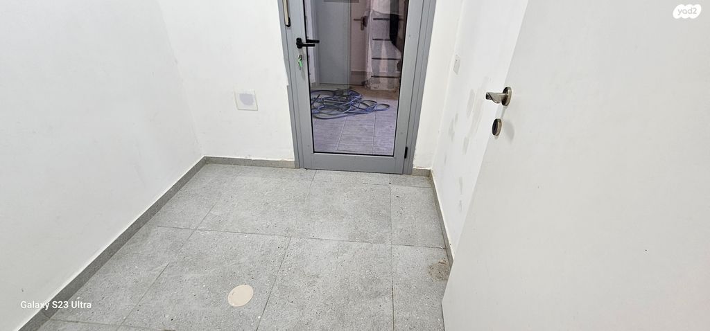 דירת גן, נתיבות