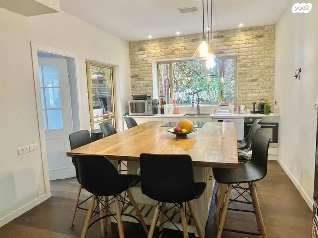 בית פרטי/ קוטג', יקינטון, מתחם 19 - 20 (מתחם הפרחים), הוד השרון