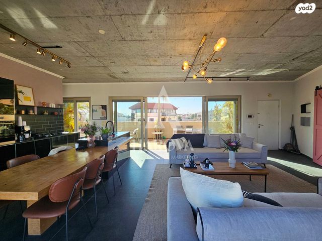 גג/ פנטהאוז, אלעזר בן עזריה, צפון יפו, המושבה האמריקאית-גרמנית, תל אביב יפו