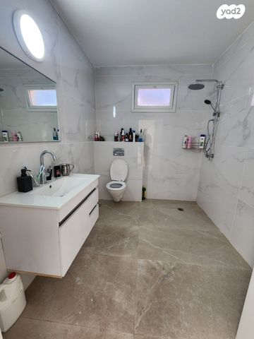 בית פרטי/ קוטג', ברנהרד והרמן צונדק, רמות, באר שבע