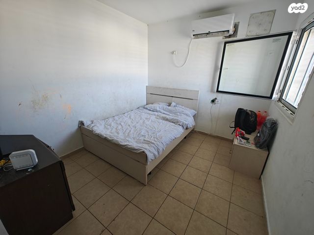 דירה, בן גוריון, שדרות