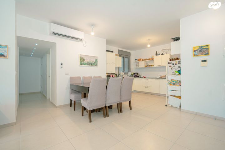 דירה, לוטם 39, הפרחים, חריש