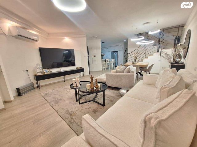 בית פרטי/ קוטג', אלמוג 4, נווה נוי, באר שבע