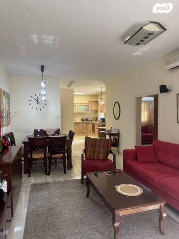 דירה, חברה חדשה, הצפון החדש - כיכר המדינה, תל אביב יפו