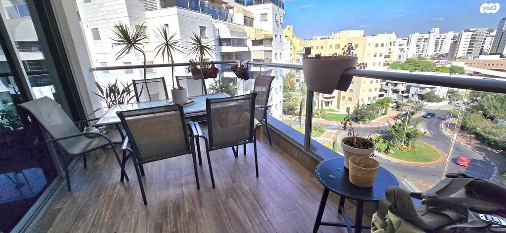 דירה, יצחק רבין 40, קרית רבין, חולון