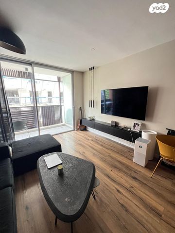 דירה, הרצל 112, פלורנטין, תל אביב יפו