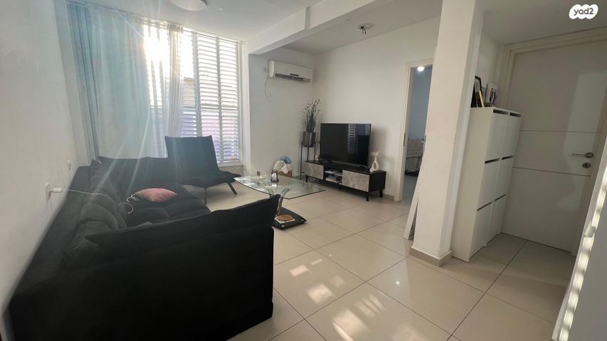 דירה, הגפן, ניצנה, בת ים