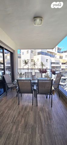 דירה, יצחק רבין 40, קרית רבין, חולון