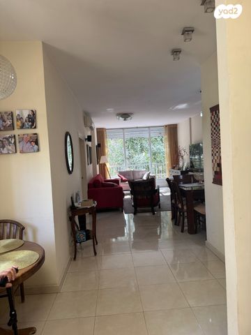 דירה, חברה חדשה, הצפון החדש - כיכר המדינה, תל אביב יפו