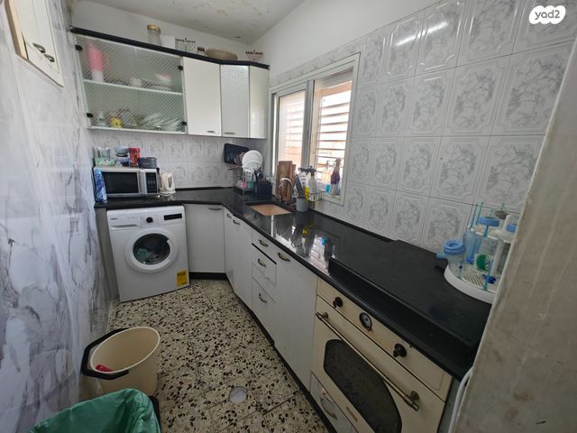 דירה, בן גוריון, שדרות