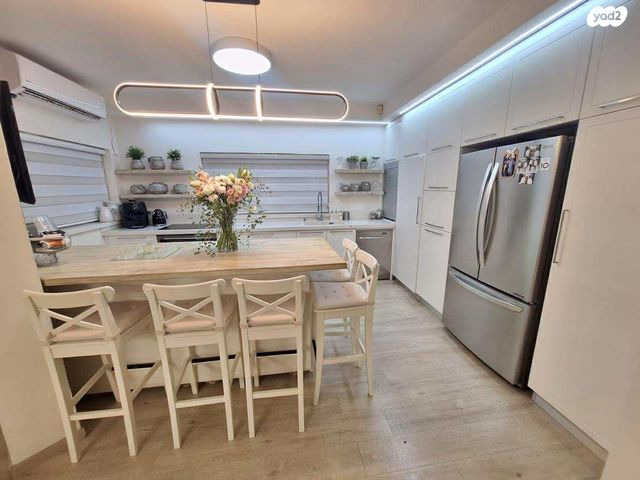 בית פרטי/ קוטג', אלמוג 4, נווה נוי, באר שבע