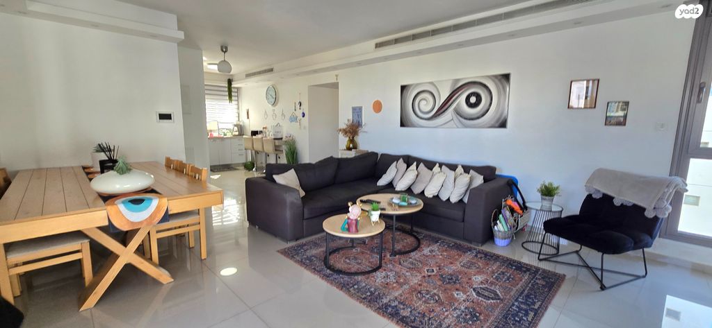 דירה, יצחק רבין 40, קרית רבין, חולון