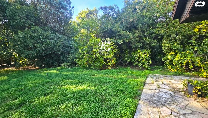 בית פרטי/ קוטג', סביון