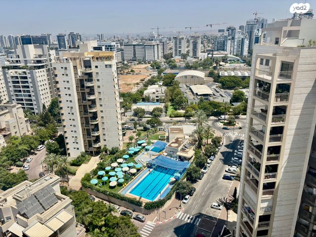 דירה, גבעת שמואל