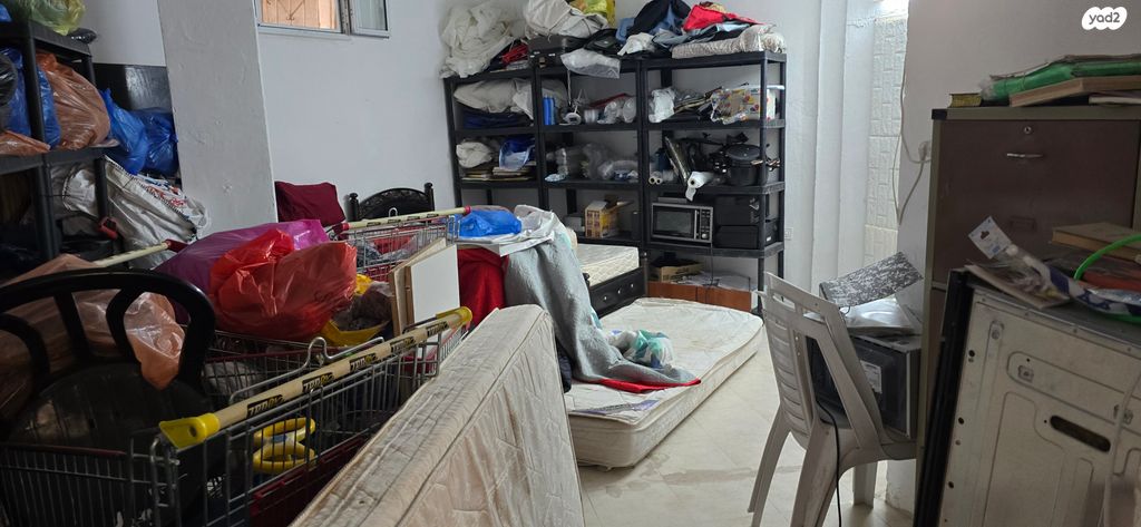 דירה, האדמו"ר מרוז'ין, הר נוף, ירושלים