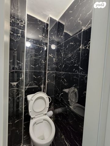 יחידת דיור, רחבת חת"ם סופר, שכונה י"א, באר שבע