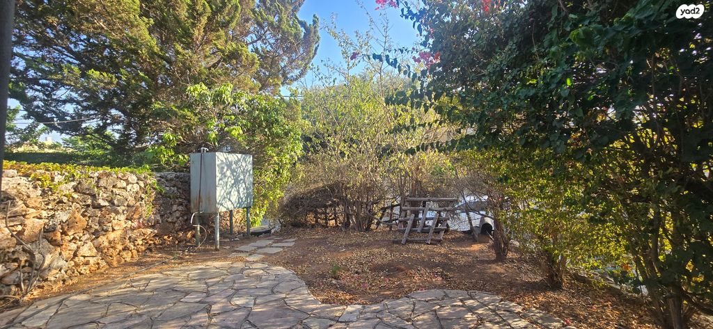 בית פרטי/ קוטג', הגדודים 1, נווה מגן, רמת השרון