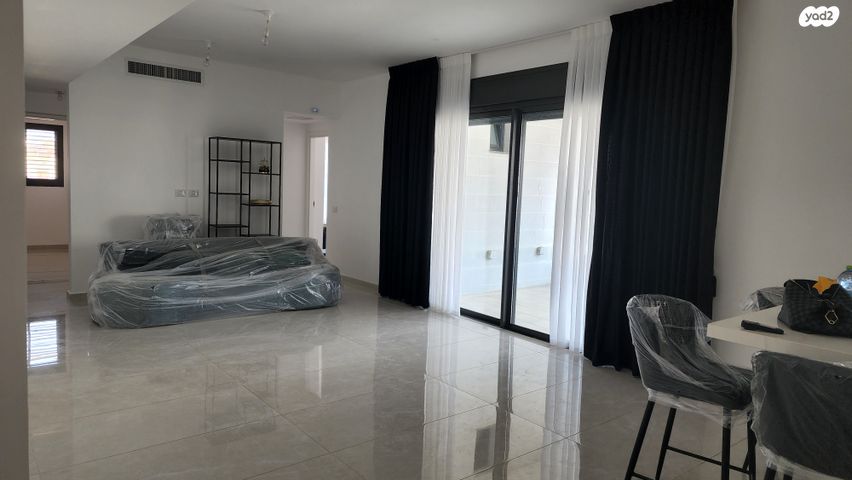 דירה, אור ים, אור עקיבא