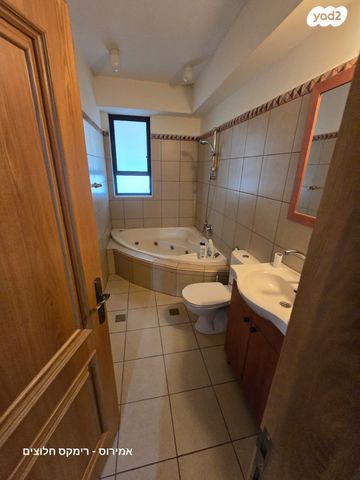 בית פרטי/ קוטג', קלע