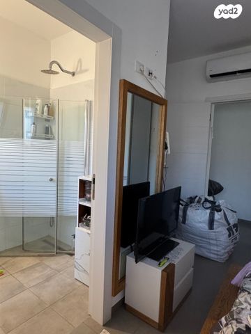 דירה, אחוזת כנרת, טבריה