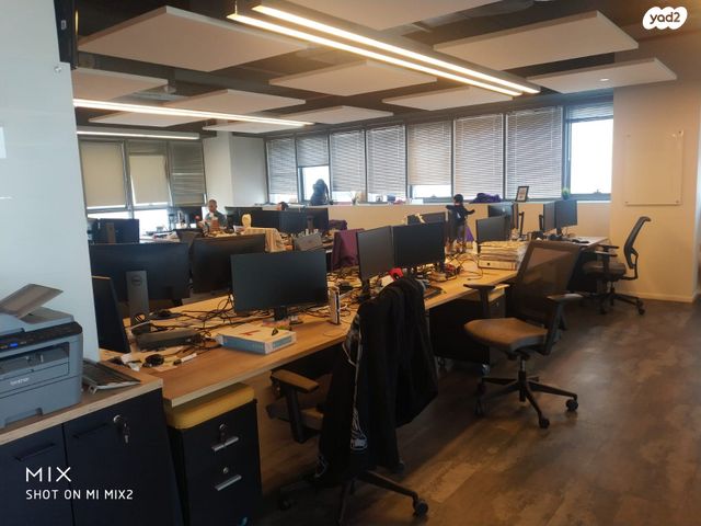 משרדים, החילזון, בורסה, רמת גן