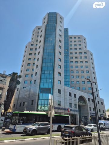 משרדים, פתח תקווה