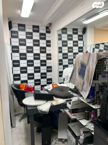 חנויות/ שטח מסחרי, ג' / מרכז מזרח העיר, רחובות