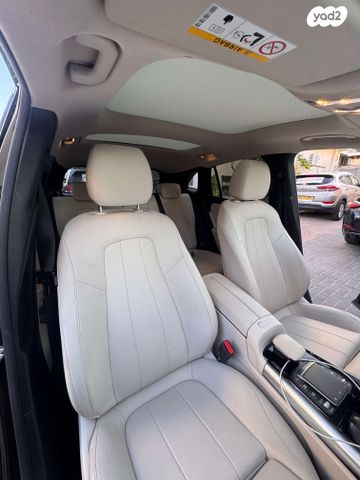 מרצדס-בנץ EQA