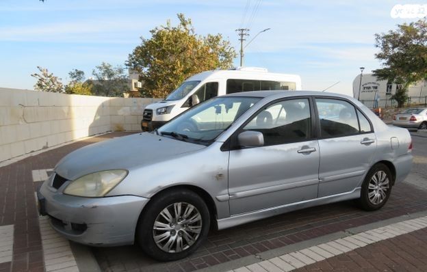 מודעת רכב מיצובישי לנסר