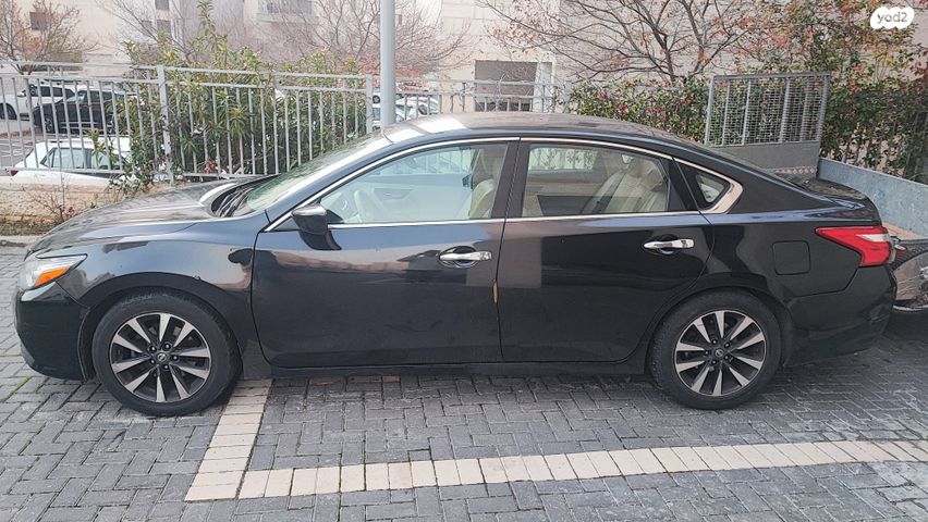 ניסאן אלטימה