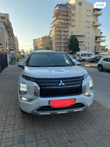 מיצובישי אאוטלנדר