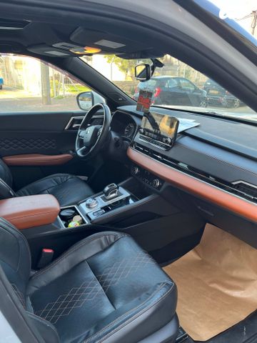 מיצובישי אאוטלנדר