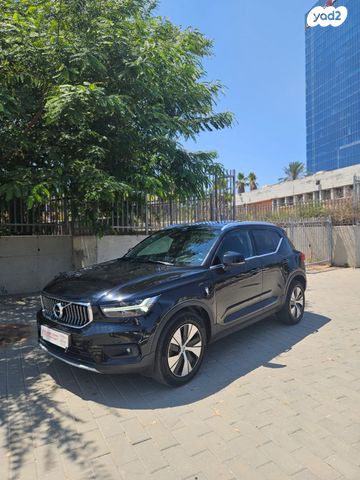 מודעת רכב וולוו XC40